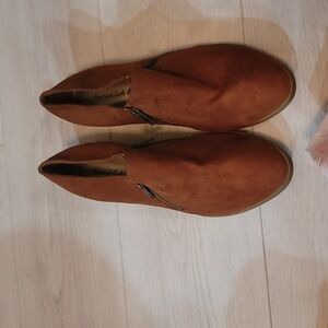 American Eagle womans dress shoe like new size 11